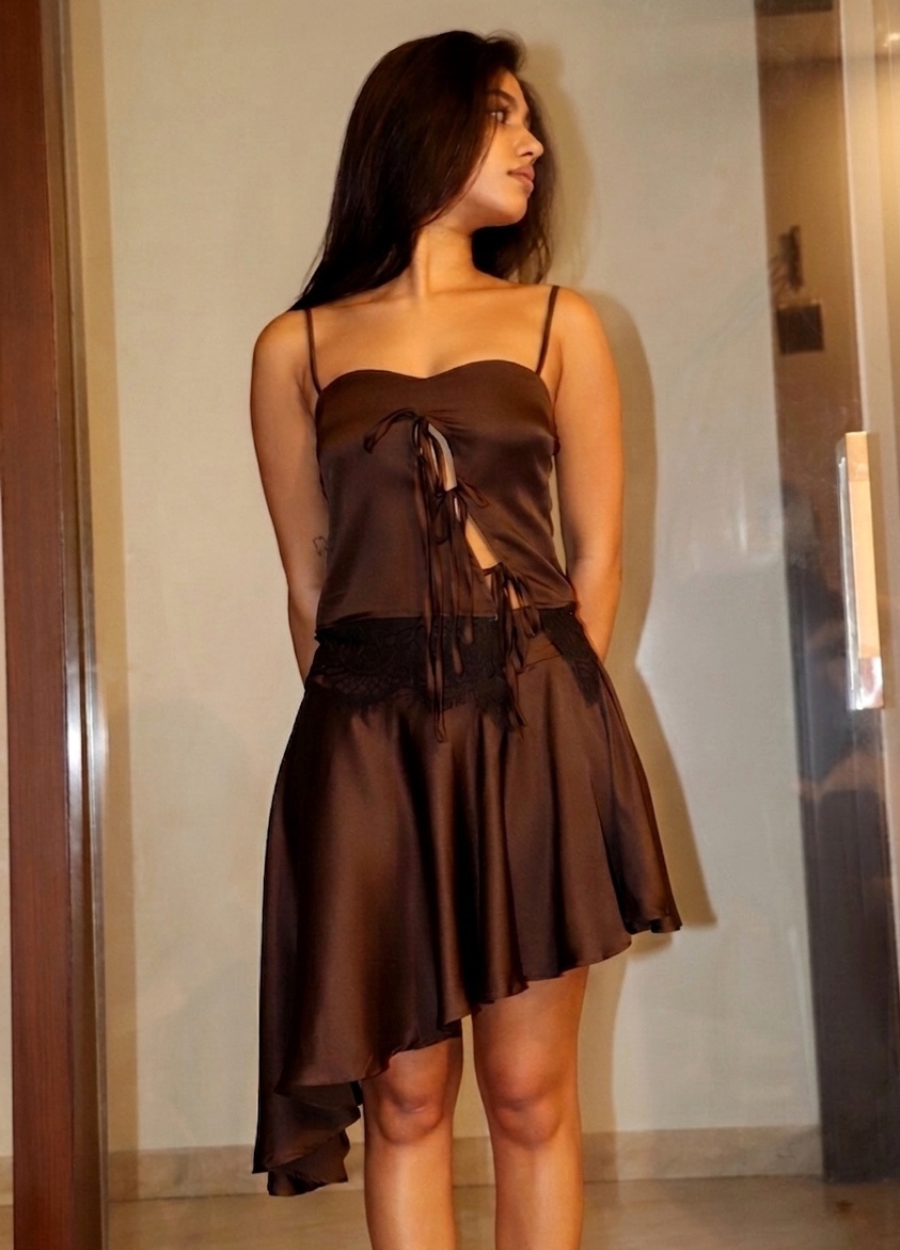 ESPRESSO SATIN TIE- FRONT CAMI